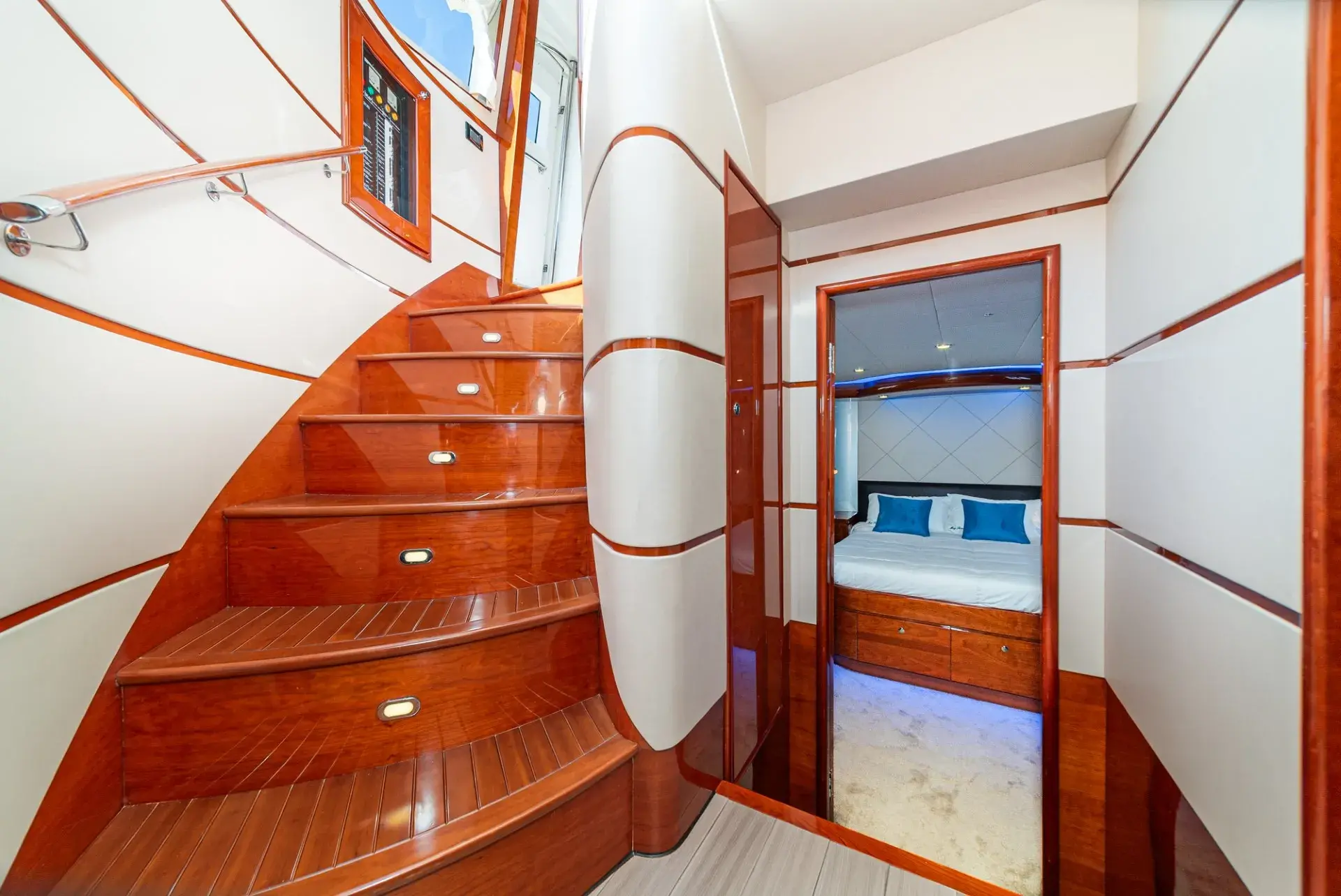 2022 Massimo Marine Sunbird 72-043