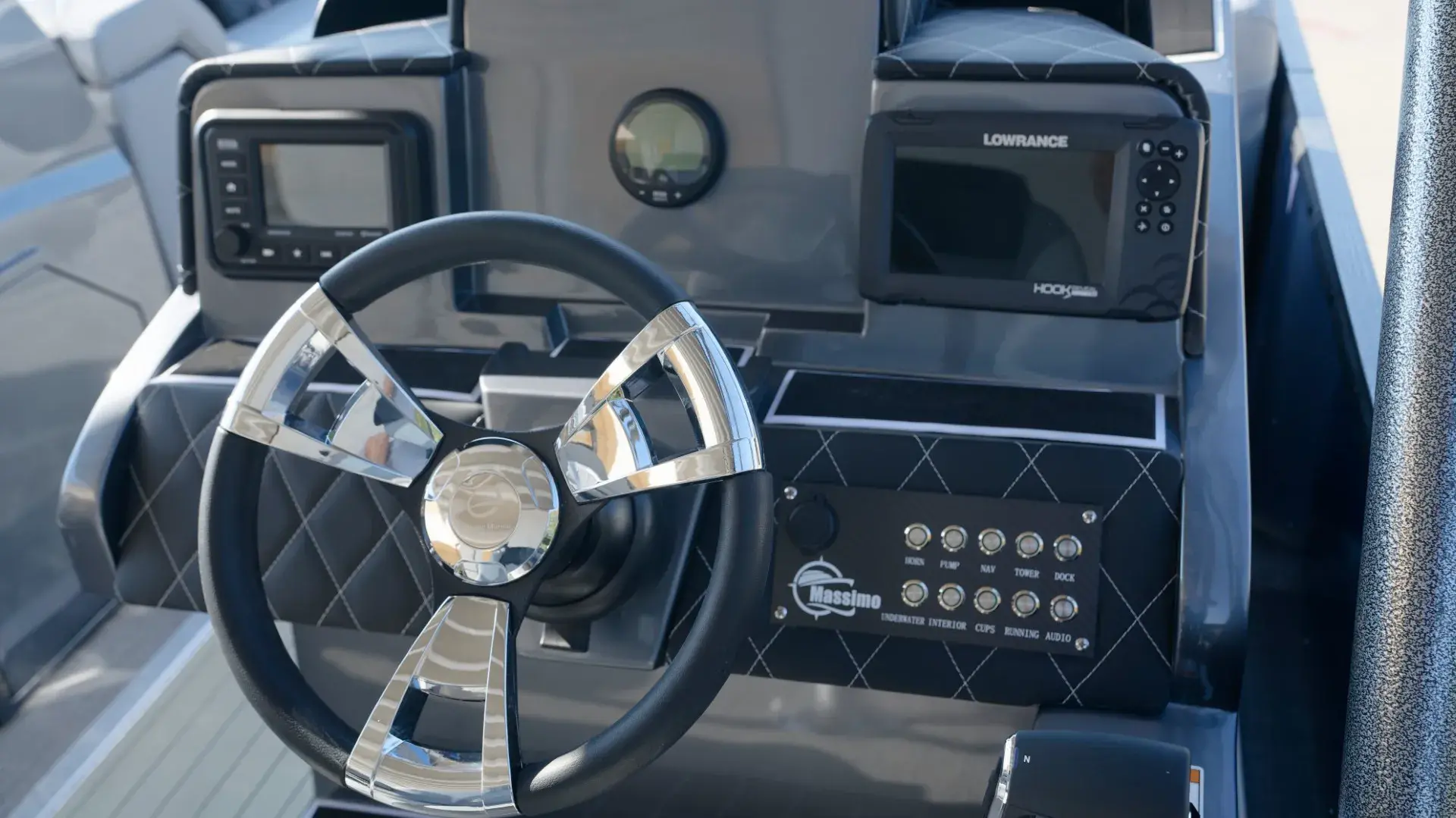 Massimo_Marine_p30_double_Decker_1000