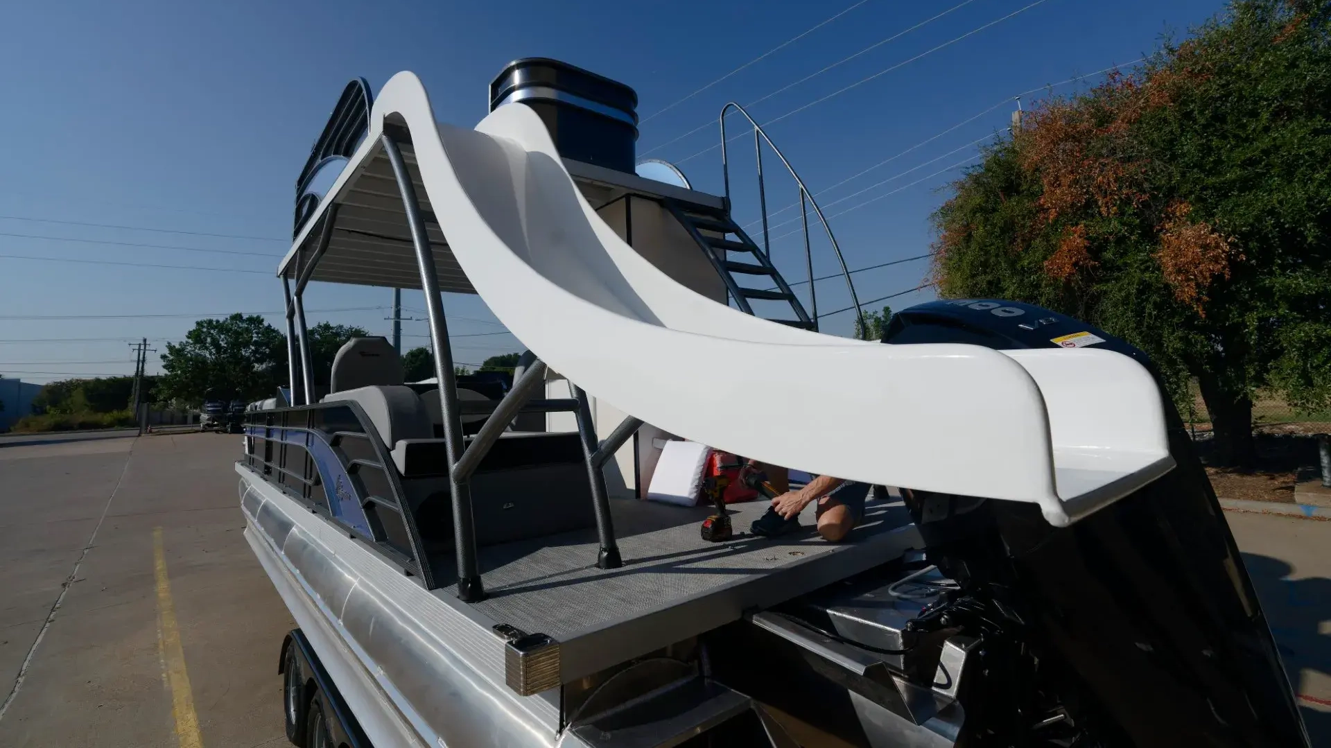 Massimo_Marine_p30_double_Decker_1600